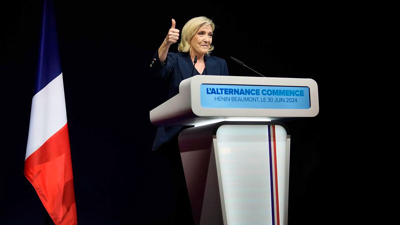 Politik. Machtkampf in Frankreich: Front gegen Sieg von Le Pen