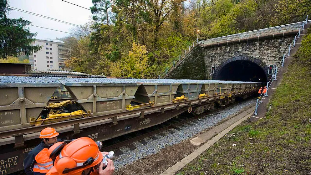 Renovation work was already carried out in the Hauenstein Base Tunnel in 2008. (archive picture)