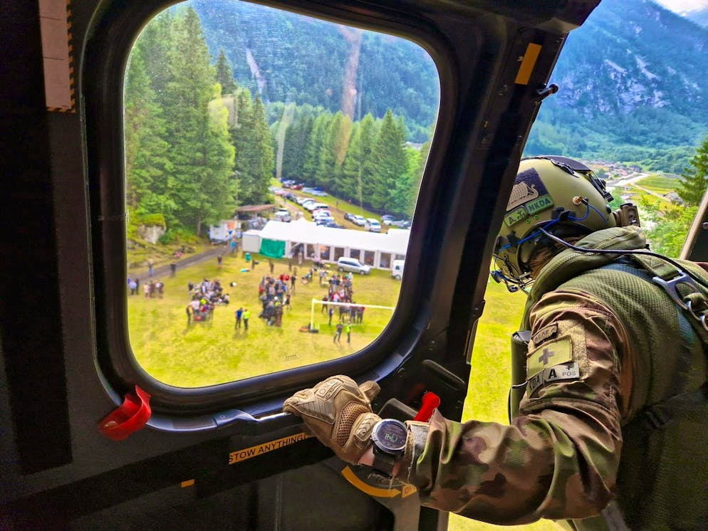 Evacuation from Piano di Peccia in the rear Maggia Valley. Evacuation by military helicopter.
