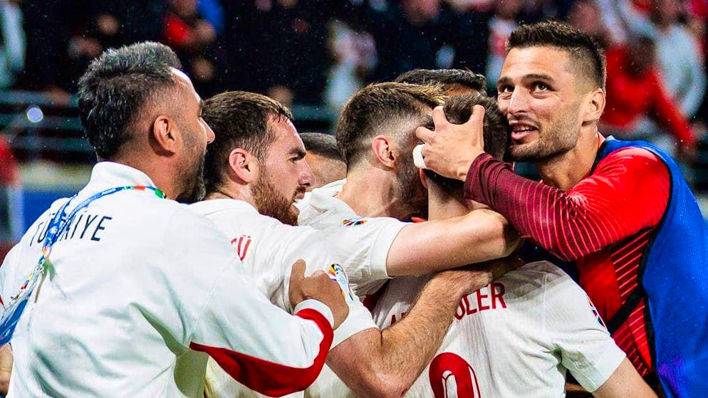 Turkey advance to the European Championship quarter-finals and face Holland.