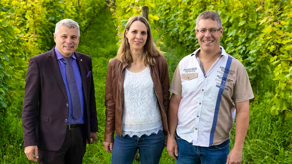 Just like last year, Sandra and Remo Giauque-Kunz from Ligerz have won the "Bernese Winegrower of the Year" award in 2024.