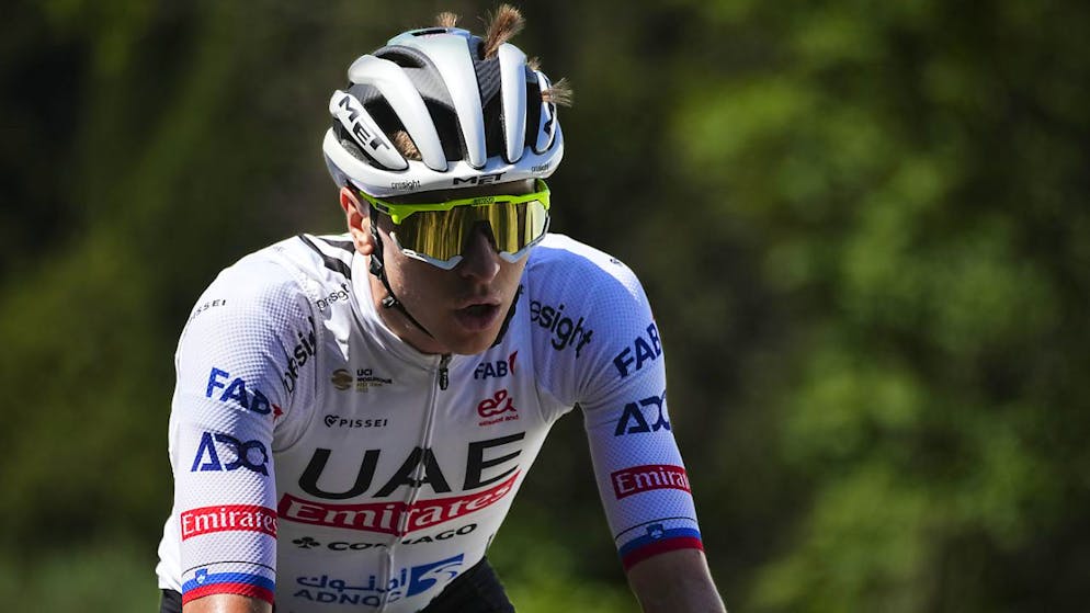 Tadej Pogacar lässt in der ersten Bergetappe dieser Tour de France die Muskeln spielen