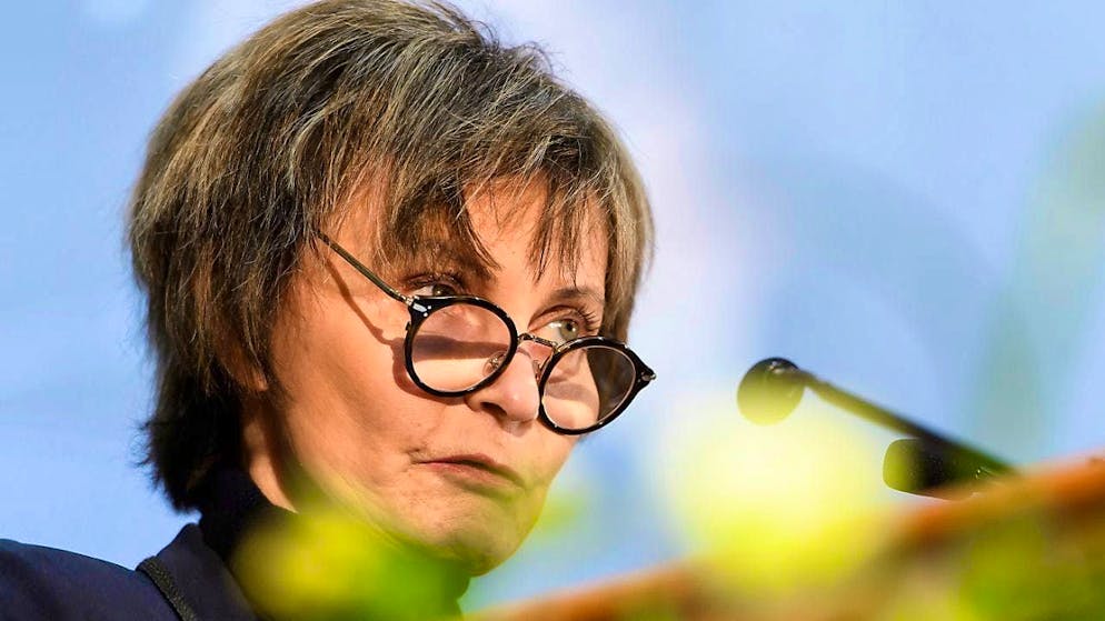 Former Federal Councillor Micheline Calmy-Rey calls for a full investigation into the disaster.