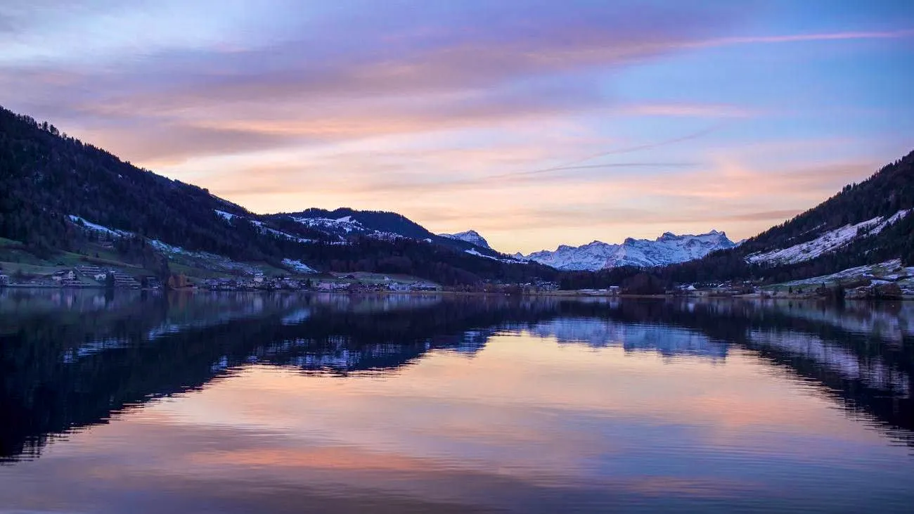 Turmoil in Zug. Inheritance dispute over million-dollar villas on Lake Aegeri raises many questions