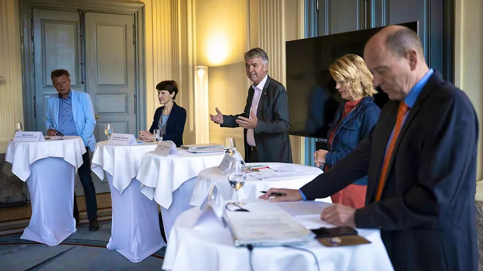 Bern's municipal government took stock of its legislative term at the Erlacherhof.