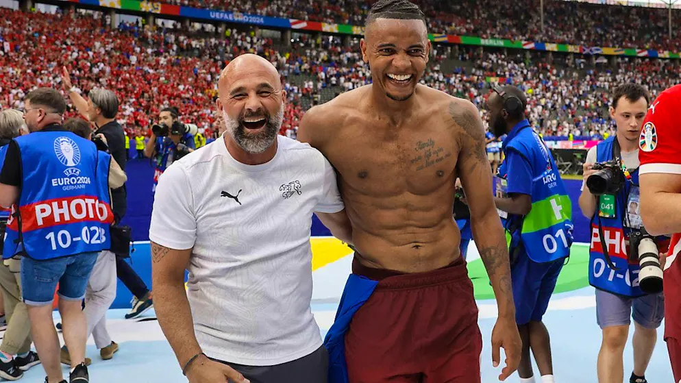 How the new cohesion in the national team came about - Gallery. Giorgio Contini and Manuel Akanji are not the only ones in an exuberant mood after the win in the round of 16 against Italy