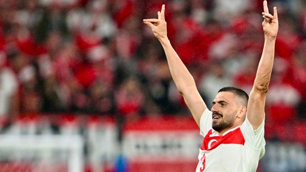 «Totalement inacceptable». Le héros de la qualification turque suscite la polémique