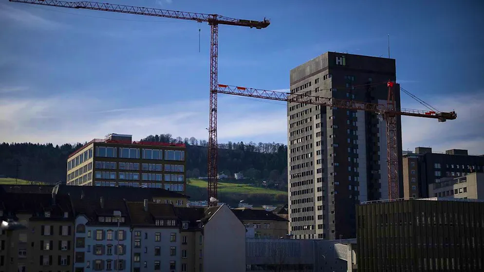 If the government has its way, the future St. Gallen hospital association will be transformed from a public-law institution into a public limited company in the next step. The picture shows the St. Gallen Cantonal Hospital. (archive picture)