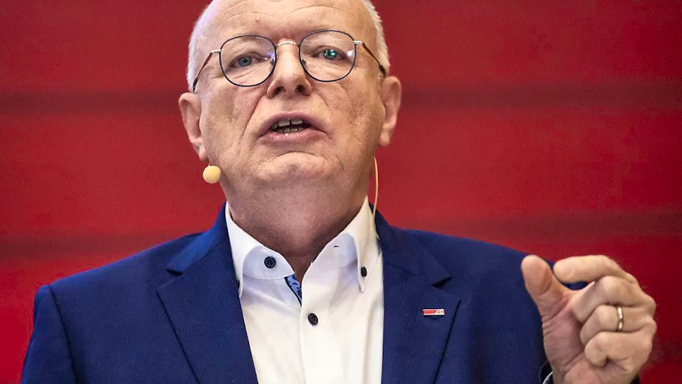 SBB CEO Vincent Ducrot has long since ushered in the age of AI at SBB.