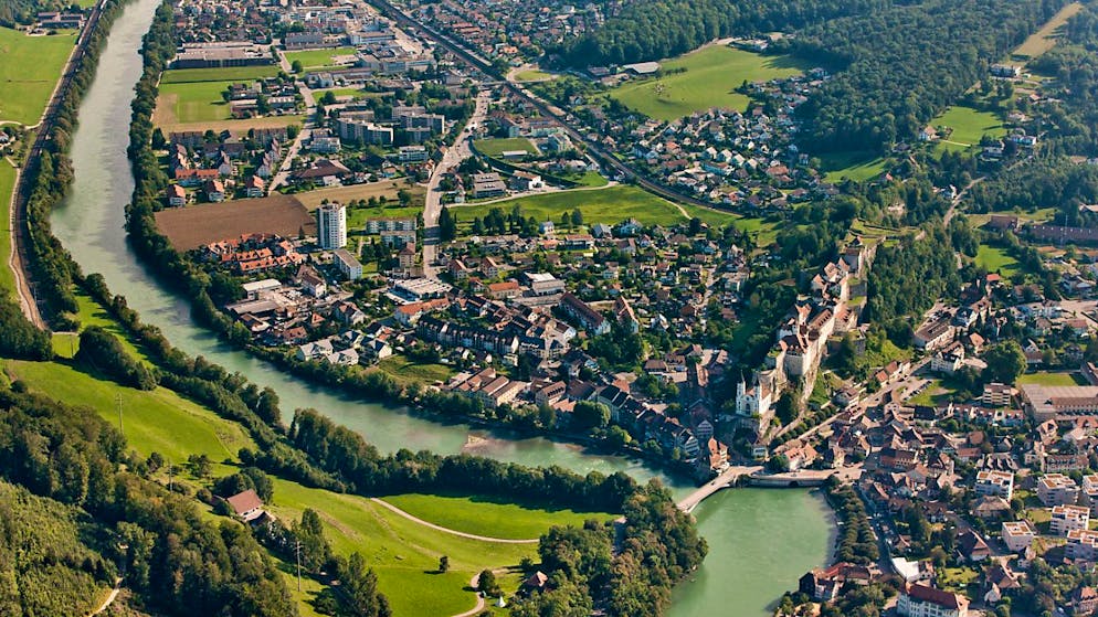 Die Aargauer Gemeinden, im Bild Aarburg AG, haben zusammengenommen im Jahr 2023 einen Gewinn von 106 Millionen Franken erwirtschaftet.