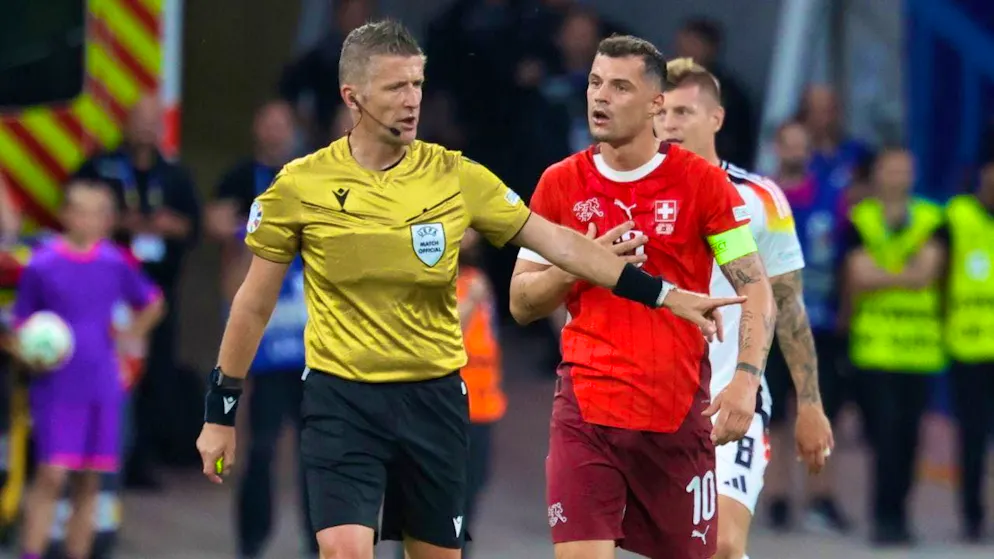 Daniele Orsato will not be in the mood for discussions on Saturday either: The Italian has already refereed the preliminary round match between Switzerland and Germany
