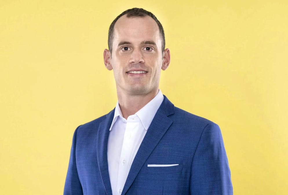 "Our goal is to prepare Switzerland optimally for the challenges and opportunities of the AI era," explains Simon Ruesch, Head of Legal & Public Affairs at Swico.