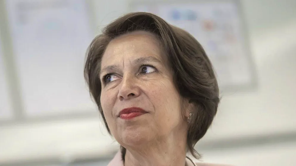 Christine Schraner Burgener, State Secretary for Migration, heads the committee responsible for drawing up the new Swiss asylum strategy together with Christoph Amstad, member of the cantonal government of Obwalden.
