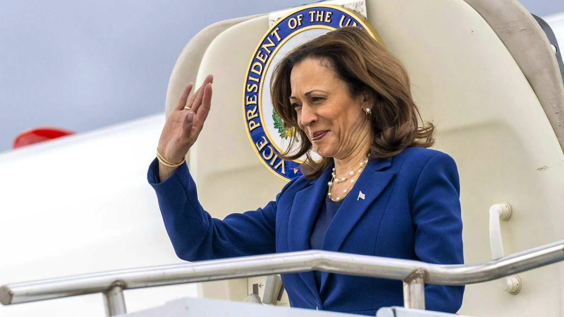 Possible Biden successor. Can Kamala Harris really be president?