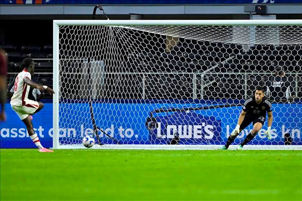 Ismael Kone manda in semifinale il Canada