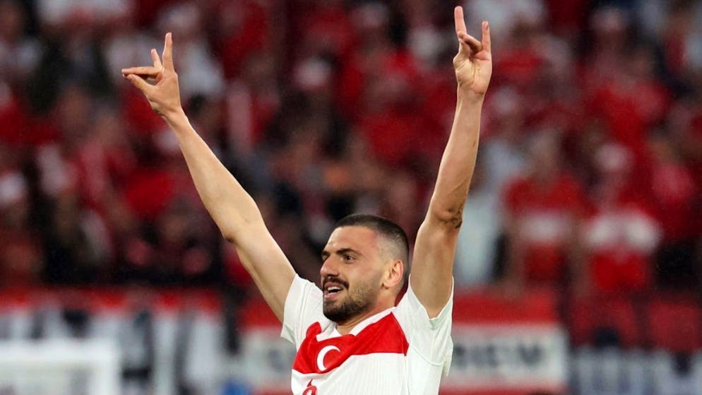 Merih Demiral öffnet mit seiner Jubelgeste gegen Österreich ein Fass und nimmt sich für den Viertelfinal gegen die Niederlande aus dem Spiel.