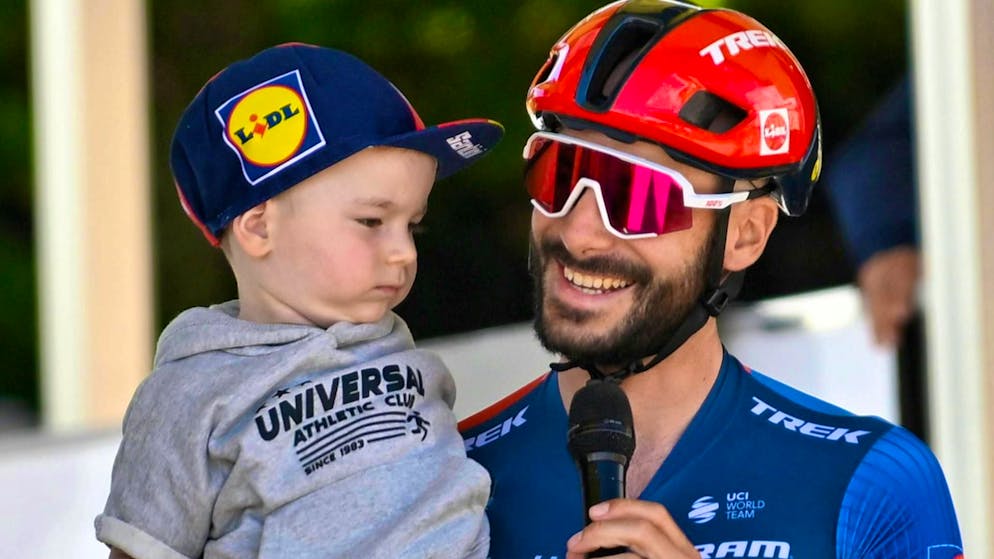 Julien Bernard has to pay a fine of 200 francs.