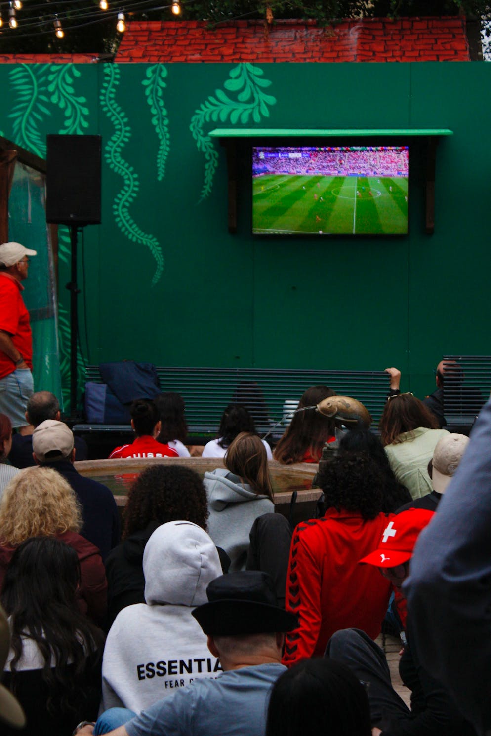 Montreux Jazz Festival: Fussball,. Am Genfersee wird mitgefiebert beim EM-Spiel.