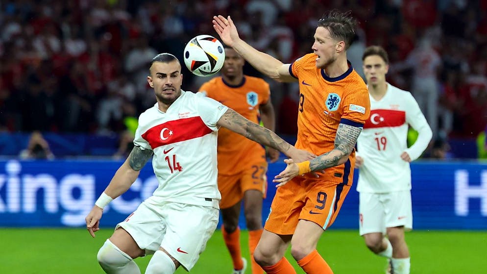 Tat dem niederländischen Spiel sichtlich gut: Wout Weghorst beschäftigte nach seiner Einwechslung die türkische Defensive