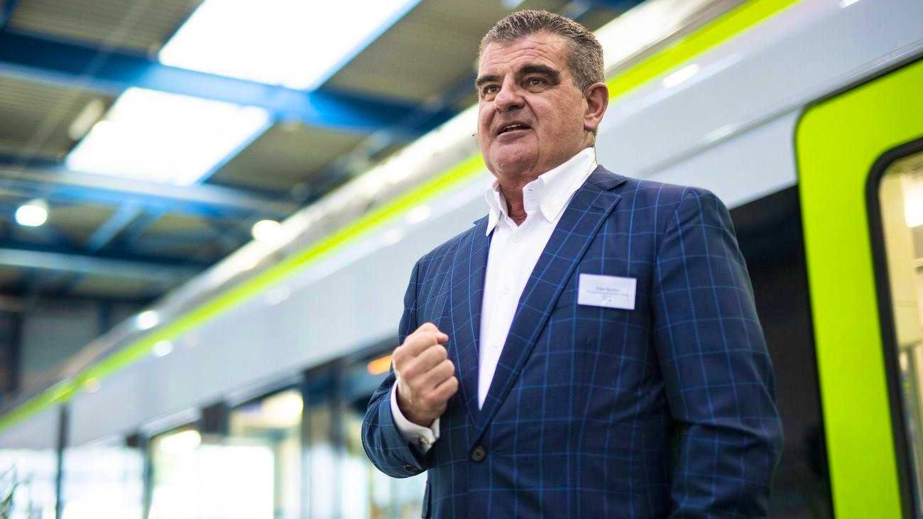 Spuhler to Austria?. Stadler boss threatens to emigrate because of Juso initiative