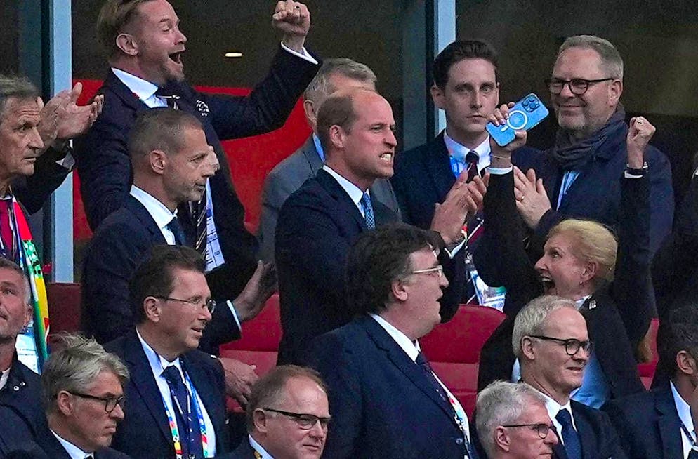 Prince William at the England-Switzerland match. Later, Prince William congratulates the England football team, writing on X: "Well done!" - which translates as "well done".