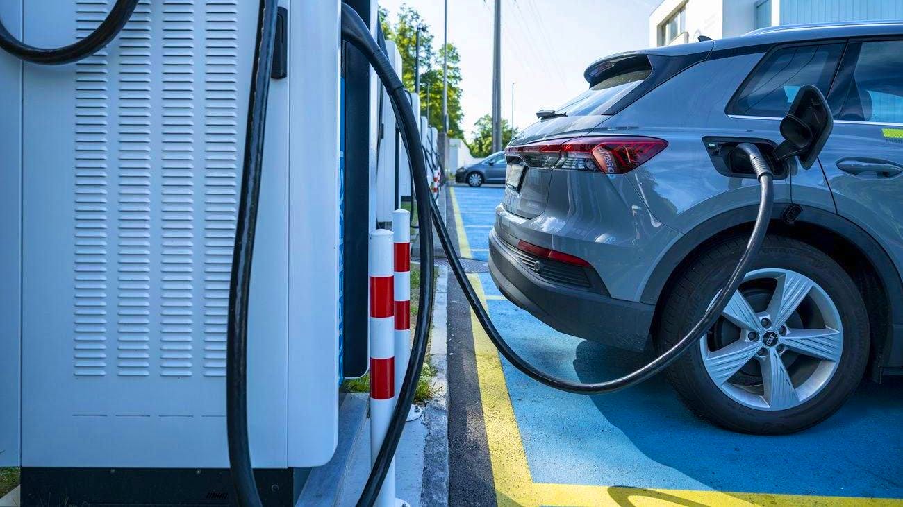 China is not the problem. Automotive industry must electrify - or pay up