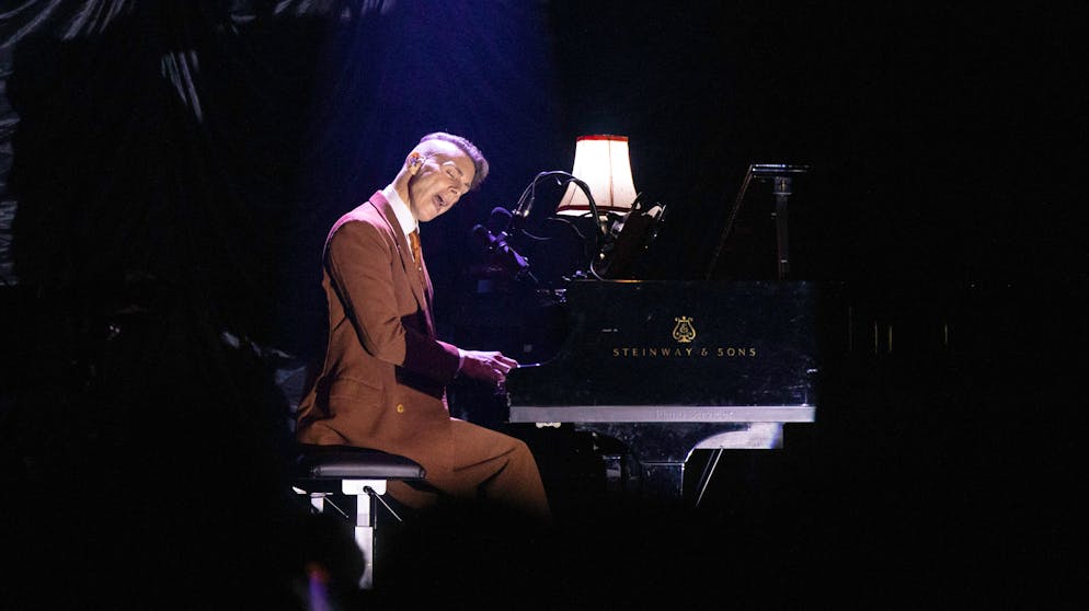 Montreux Jazz Festival 2024: Asaf Avidan. Der israelische Sänger performte eine Top-Solo-Show. 