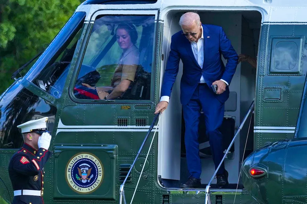 Joe Biden (81) is increasingly on shaky ground.