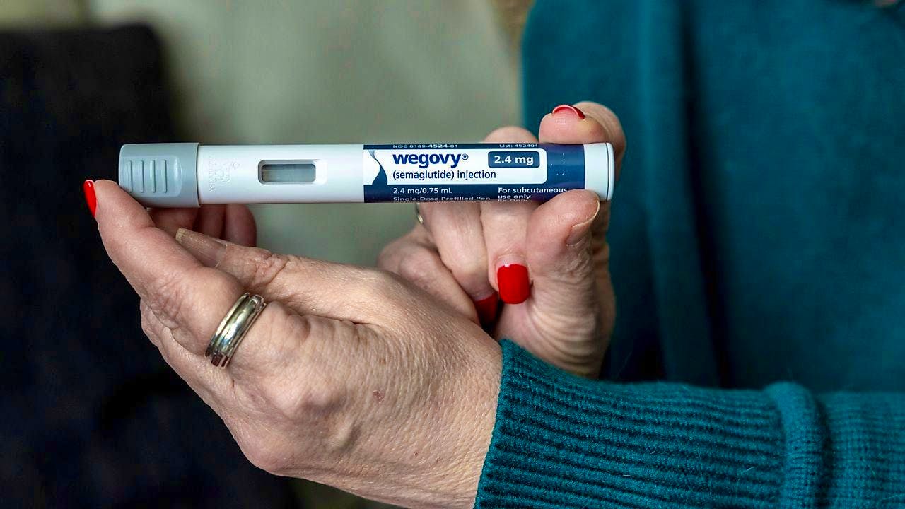 Medicine. Tirzepatide and semaglutide in weight loss injections work differently