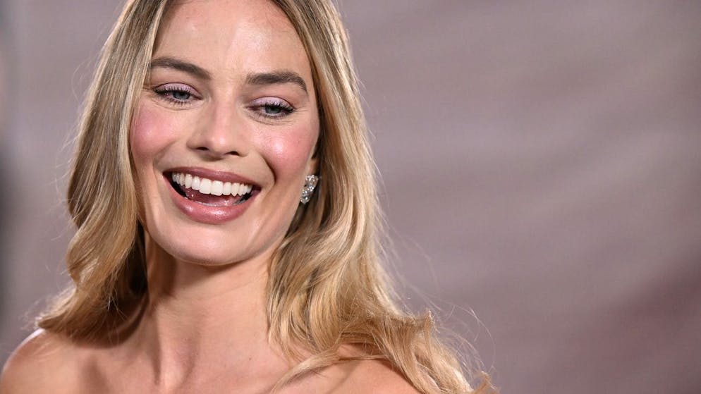 Pancino sul Lago di Como. Primo figlio in arrivo per l'attrice Margot Robbie