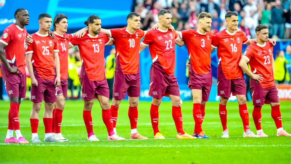 Die Turnier-Noten unserer Nati-Stars. Xhaka rockt verletzt ++ Sommer quasi arbeitslos ++ Shaqiri zaubert kurz und sitzt lang