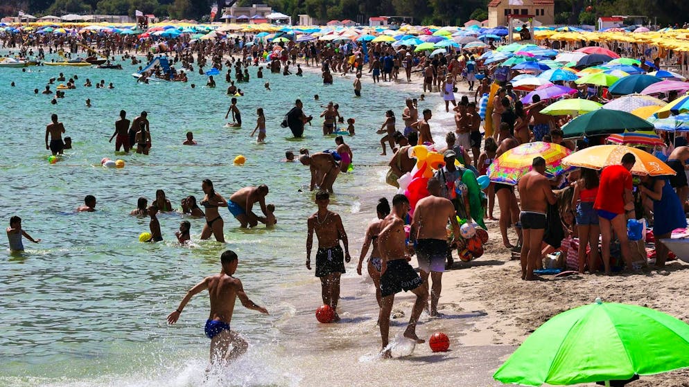 Flambée des prix. 55 francs par jour pour une chaise longue: les vacances italiennes deviennent un luxe