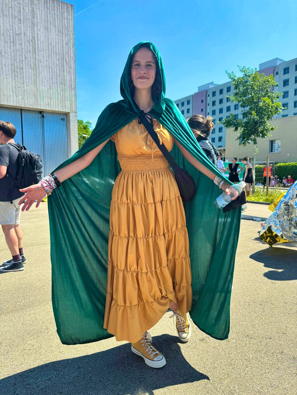 The best outfits at the Taylor Swift concert. A Taylor Swift supporter in front of the Letzigrund on Tuesday. 