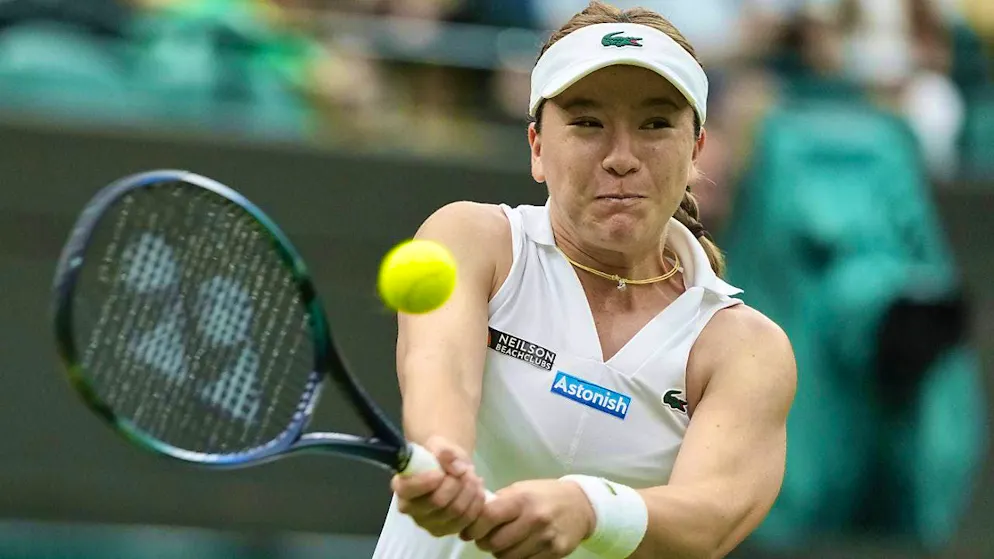 Lulu Sun runs out of steam against Donna Vekic after winning the set