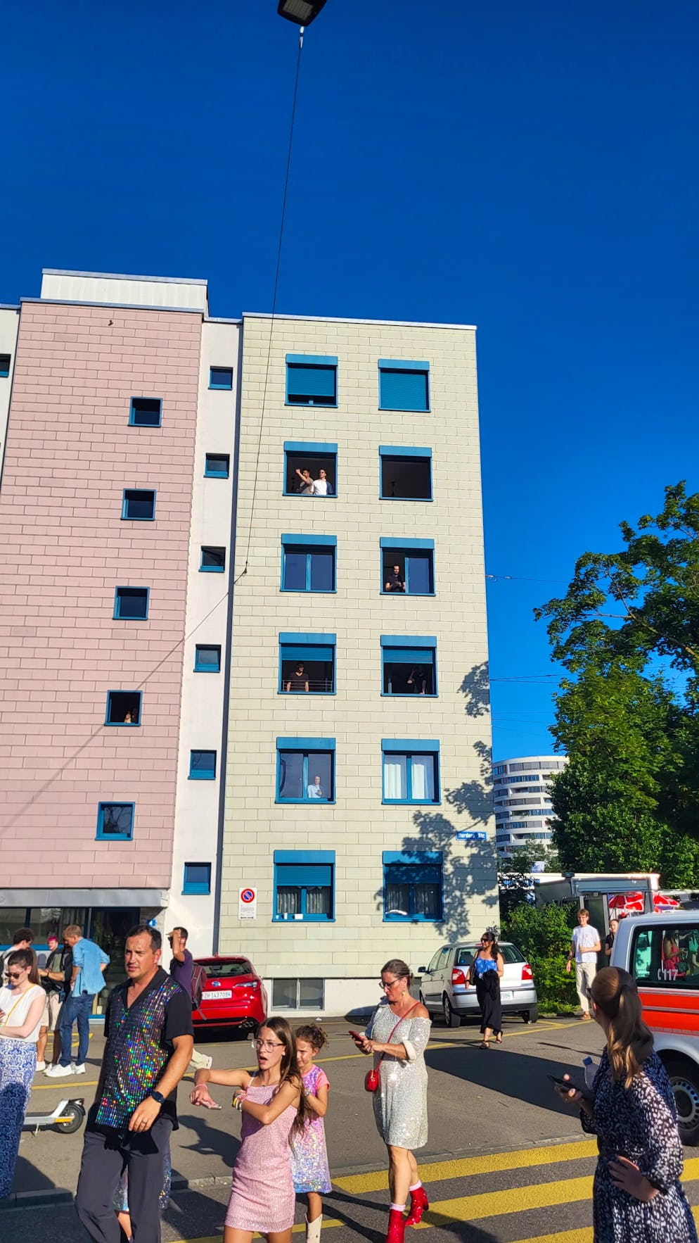 Auch die Anwohner sind ready.