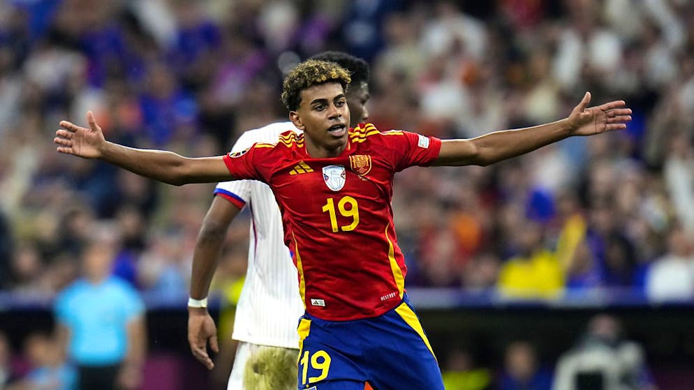 Lamine Yamal erzielte in der 21. Minute den Ausgleich für Spanien. Drei Minuten später sorgte Dani Olmo mit dem 2:1 bereits für den Endstand