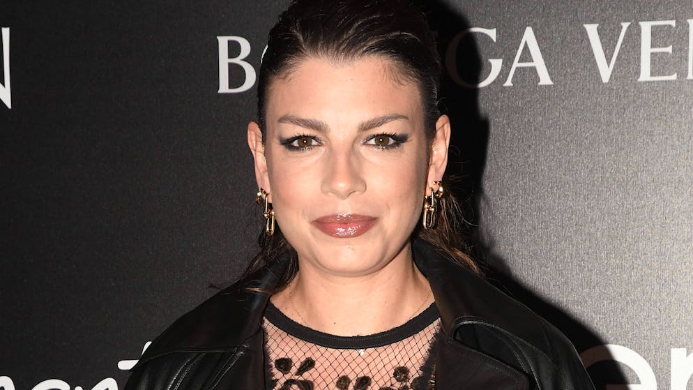 Body shaming. Emma Marrone: «Ho sconfitto 3 tumori, il mio corpo è bello perché reale»