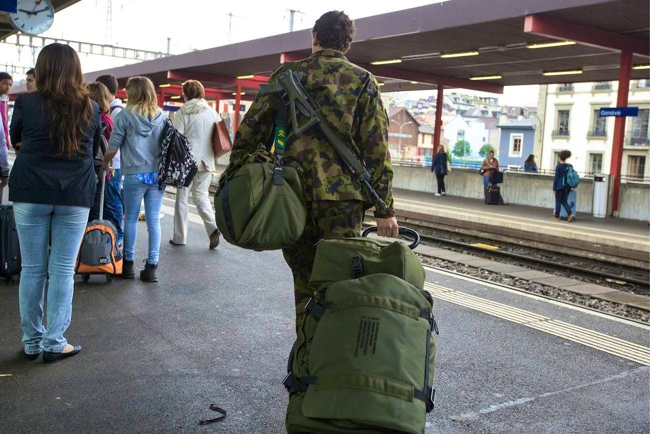 SBB companion blew his cover. Officer rides train for free with forged marching orders