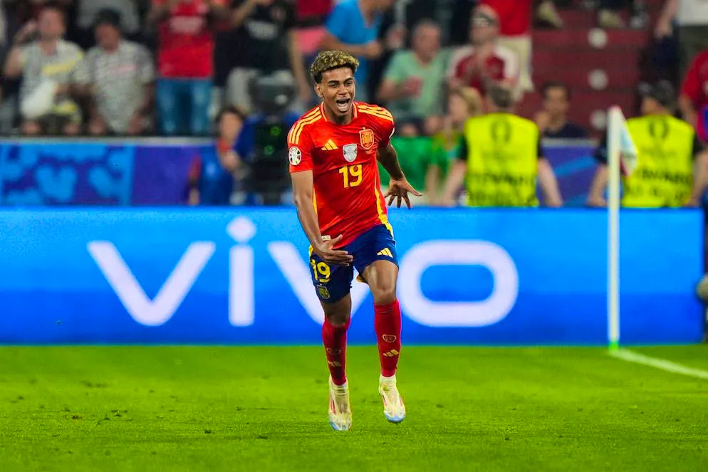 Vonlanthen's record broken. Yamal (16) becomes the youngest goalscorer in European Championship history with a dream goal