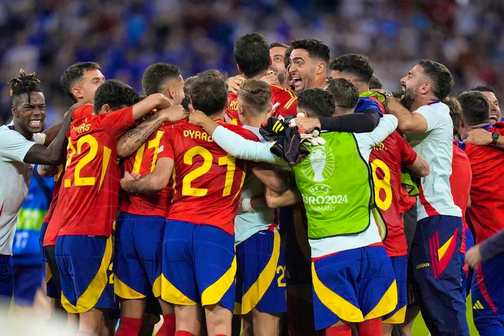 From 0:1 to 2:1. Spain turn the semi-final against France around and advance to the European Championship final