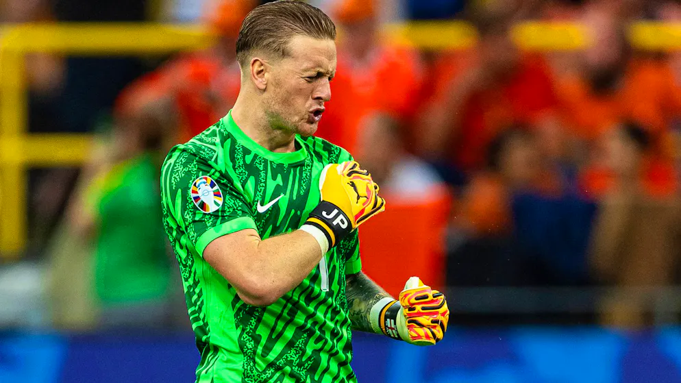 Unnötige Show. Genau deswegen mögen eben nur die Engländer Jordan Pickford
