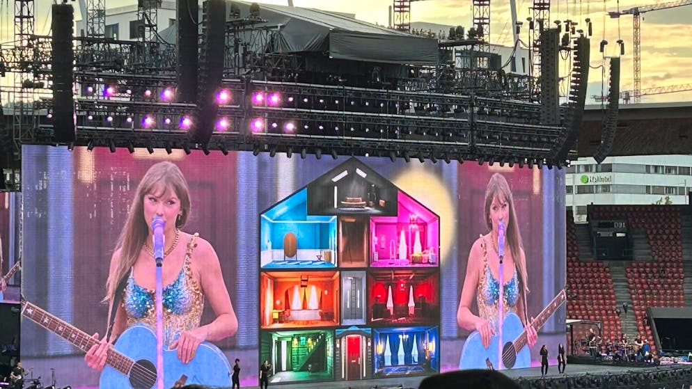 Gigantische Bühne beim Taylor-Swift-Konzert.