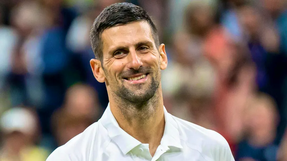 Novak Djokovic can rest his knee: His quarter-final opponent had to forfeit.