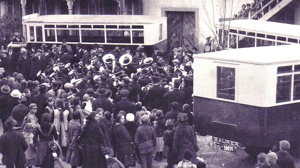Bernmobil celebrates the 100th anniversary of its first bus line - Gallery. In the first six weeks of operation, the new Saurer buses covered 33,000 kilometers and carried 152,000 passengers.