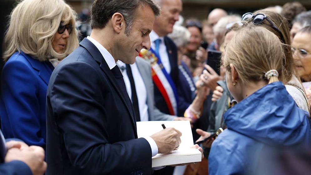 "Domenica scorsa, voi avete chiesto l'invenzione di una nuova cultura politica francese. Per voi, io veglierò. Nel vostro nome, ne sarò il garante", scrive il presidente Emmauel Macron nella sua "lettera ai francesi". (immagine simbolica).