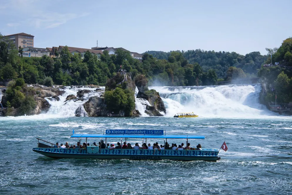 Eine Million Menschen besuchen jedes Jahr den Rheinfall. Ein Wasserkraftwerk will ihm einen Teil seines Wassers abgraben.