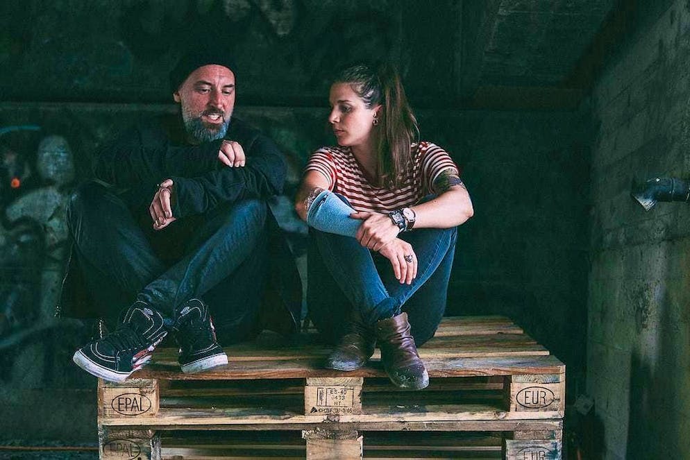 "I'm happy when an artist performs during a conversation. If you can laugh together afterwards, that's nice, but this industry isn't a concert of wishes either": Bettina Bestgen during the interview with singer Fink.