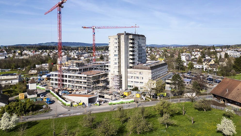 Das Spital Wetzikon ist in finanzieller Schieflage. Die 12 Aktionärsgemeinden sind bereit, es zu unterstützen, stellen aber Bedingungen.(Archivbild)