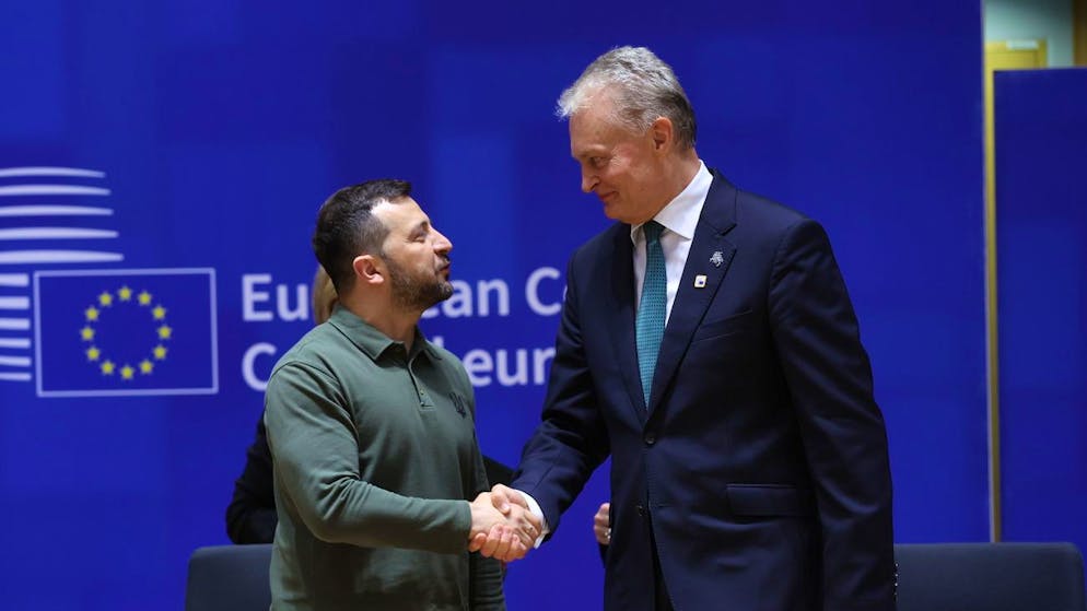 Wolodymyr Selenskyj (links) und Gitanas Nauseda am 27. Juni in Brüssel.