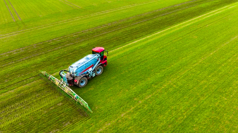 Regulations are now in force for agriculture to reduce ammonia emissions when spreading liquid manure. (archive picture)